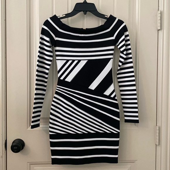 Balmain size 34 dress. New with tags! - Picture 1 of 3